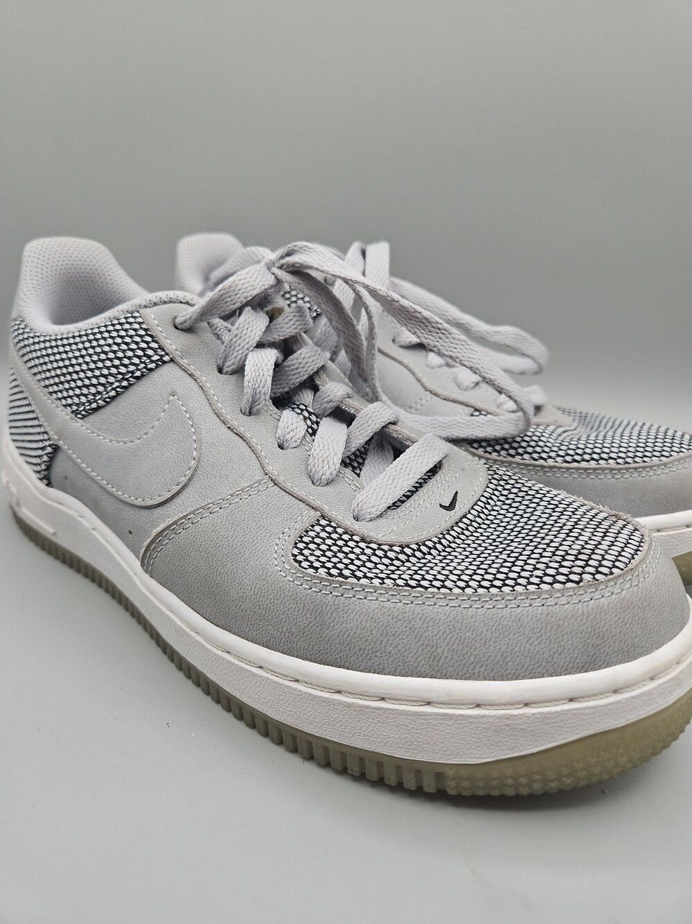 Nike Air Force 1 Low Boys Athletic Shoes Youth Sz 6.5Y Wolf Grey 748981-005